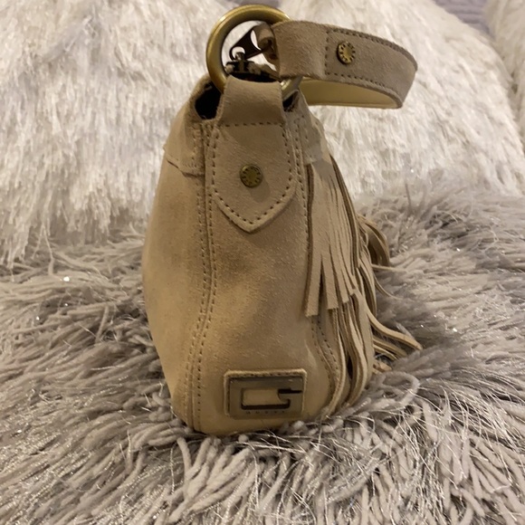 Tan suede Guess bag. - Picture 4 of 4